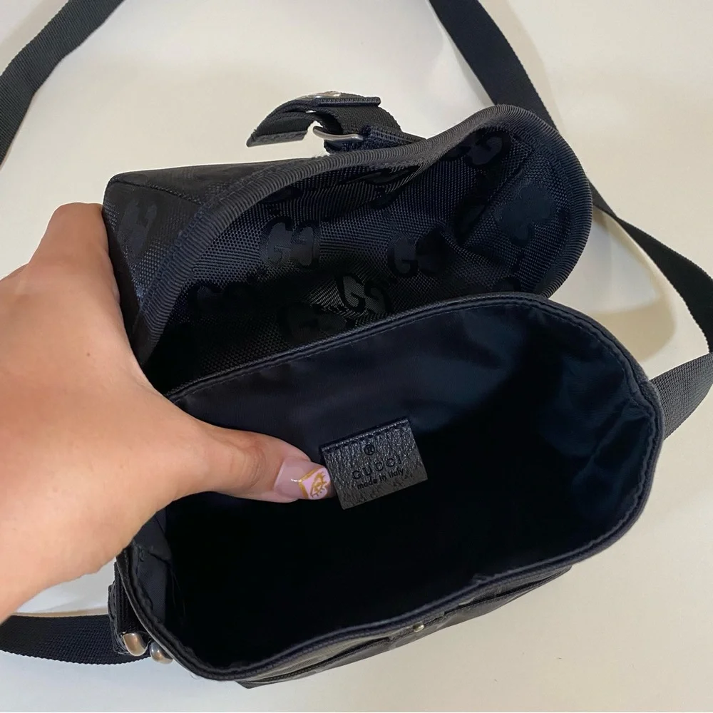 Gucci Supreme Logo Off The Grid Messenger Bag